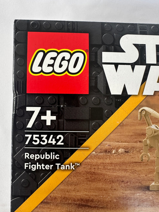 LEGO Star Wars Republic Fighter Tank packaging with branding and product details.