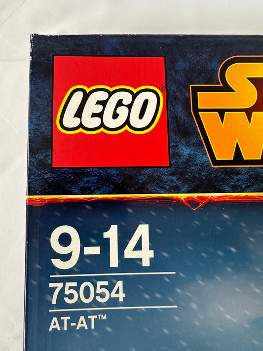 Close-up of a LEGO box with branding and product number.