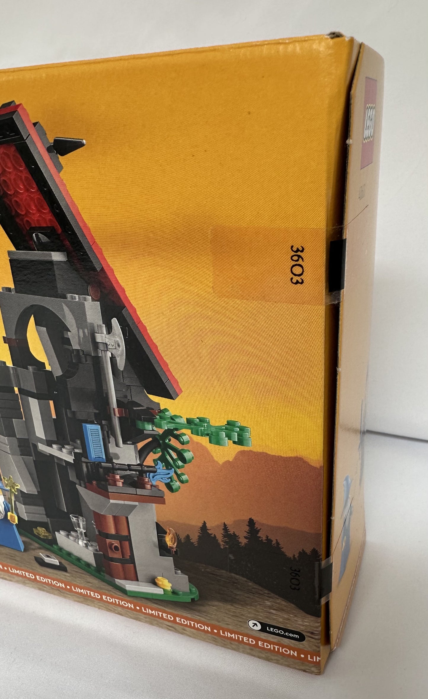 LEGO® Castle: Majisto's Magical Workshop – 40601 – source:set Grade S-10