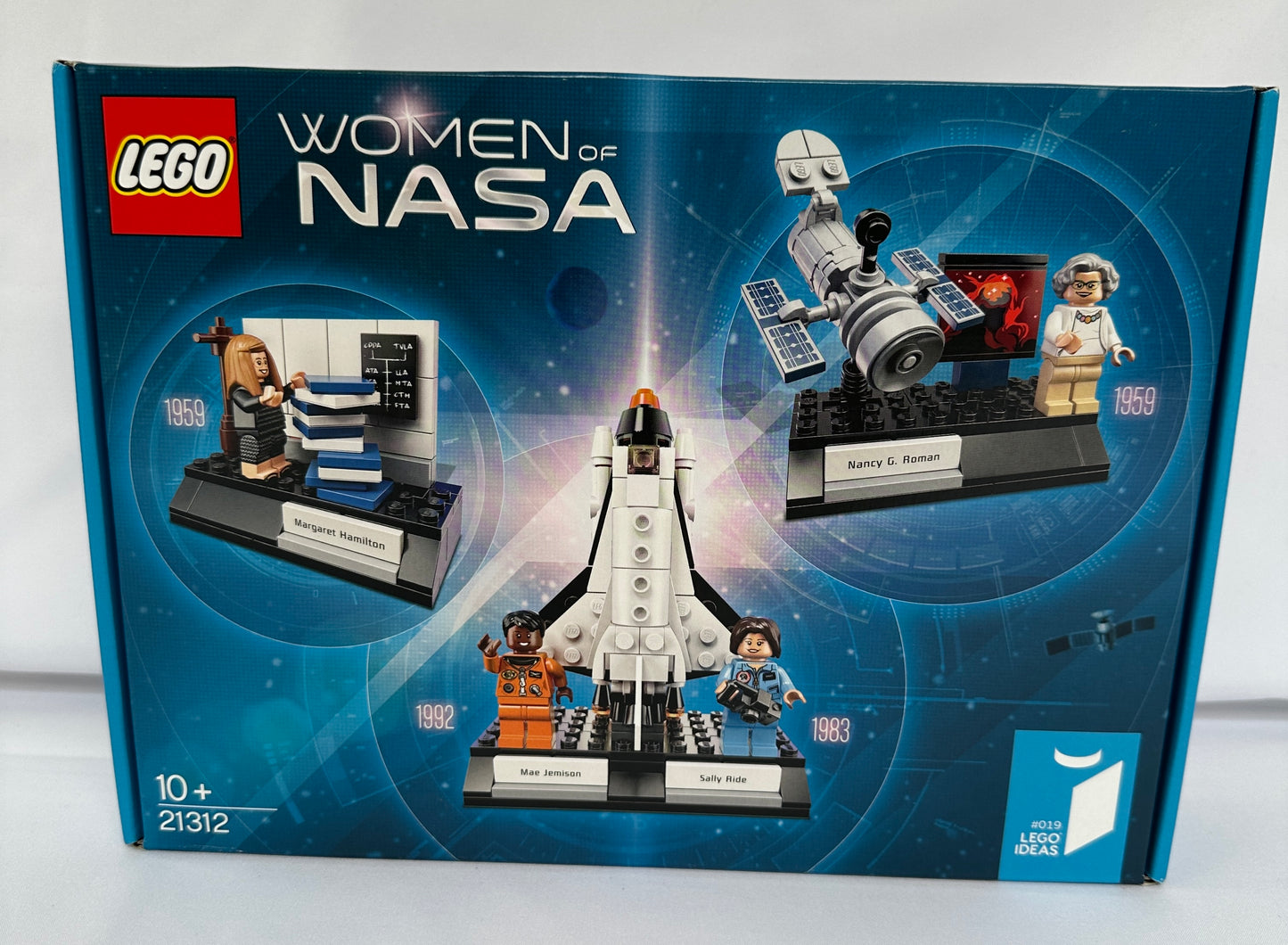 LEGO Women of NASA set packaging on a white background