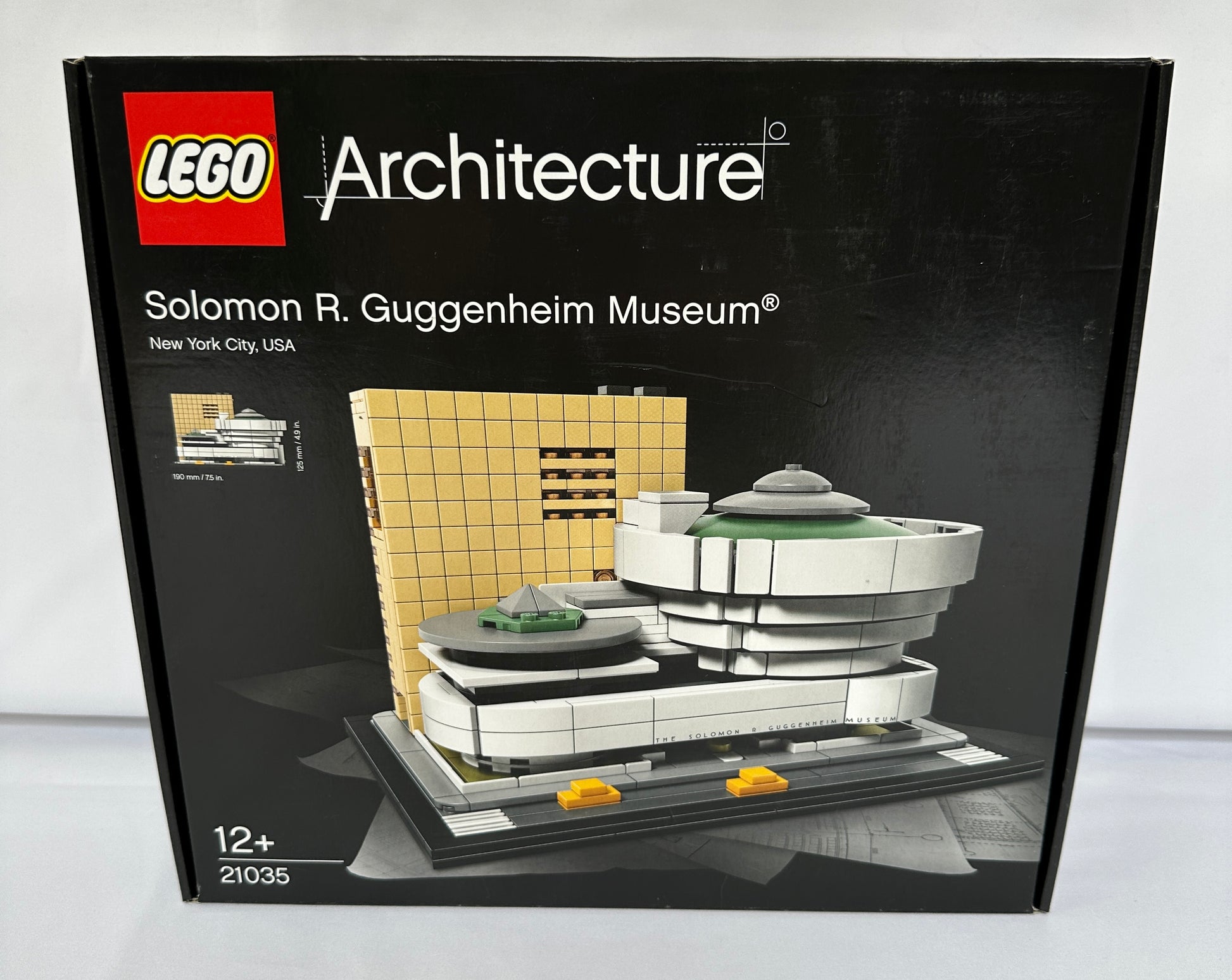 LEGO Architecture Solomon R. Guggenheim Museum set packaging on a white background