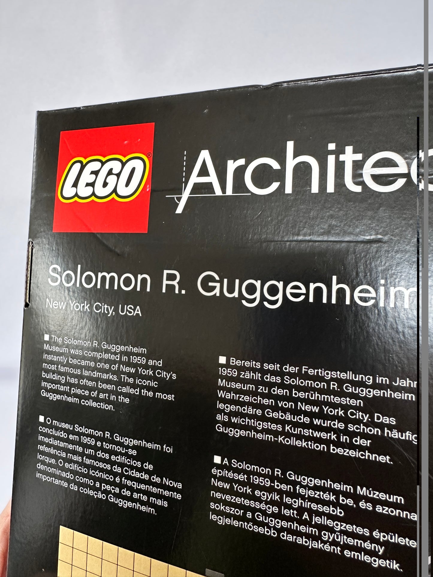 LEGO® Architecture: Solomon R. Guggenheim Museum – 21035 – source:set Grade S-8