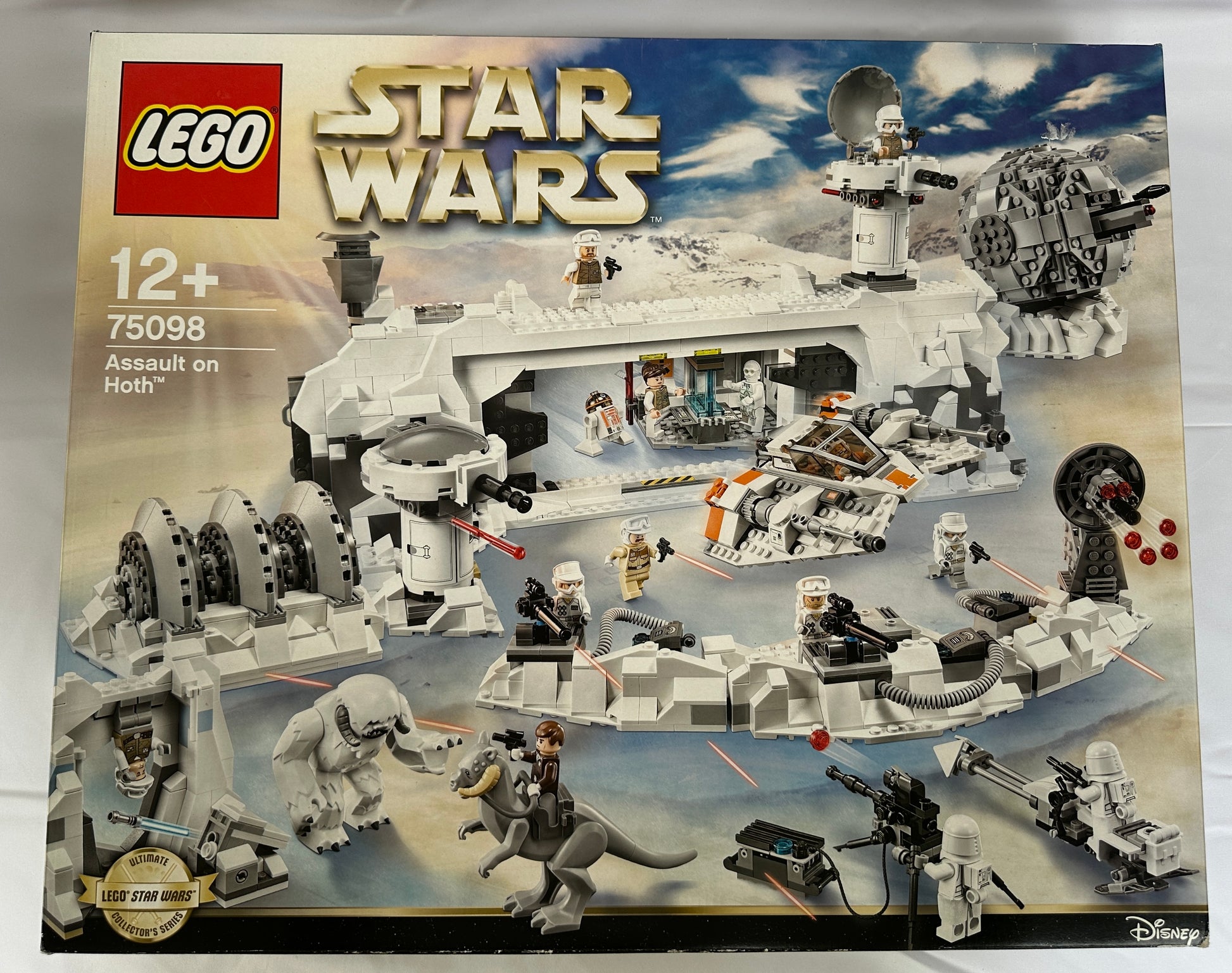 LEGO Star Wars Assault on Hoth set packaging with characters and structures.