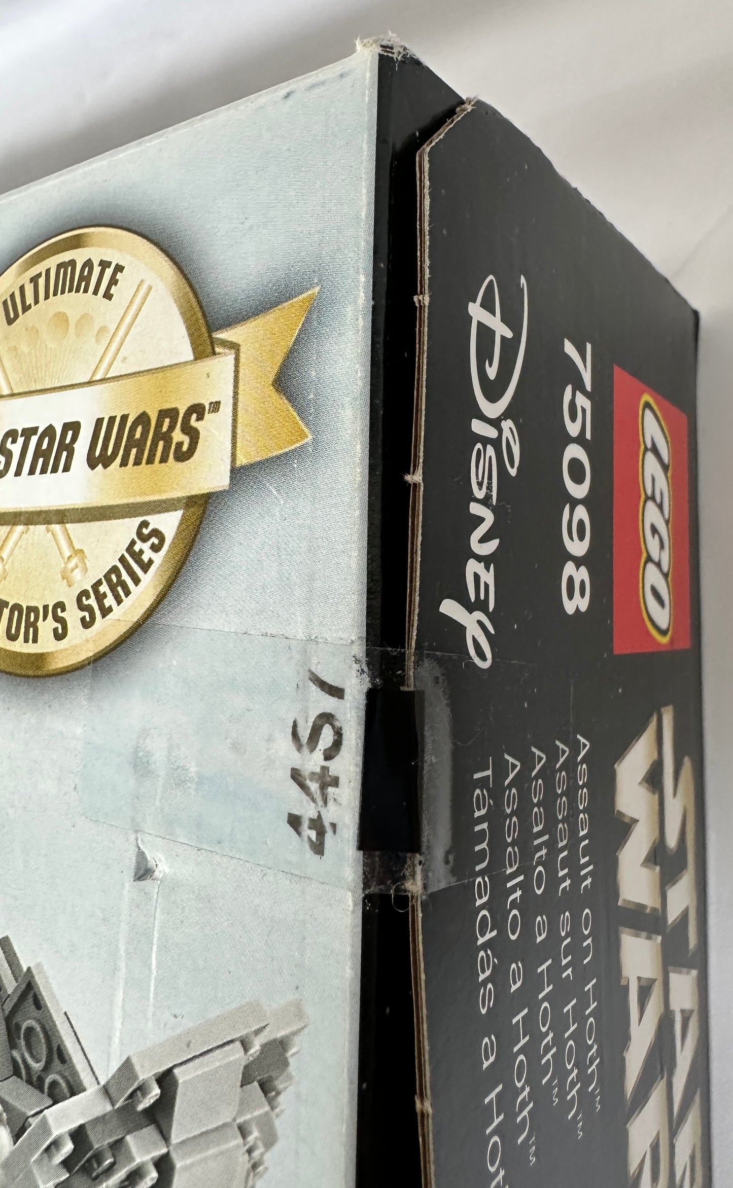 LEGO® Star Wars: UCS Assault on Hoth – 75098 – source:set Grade S-8