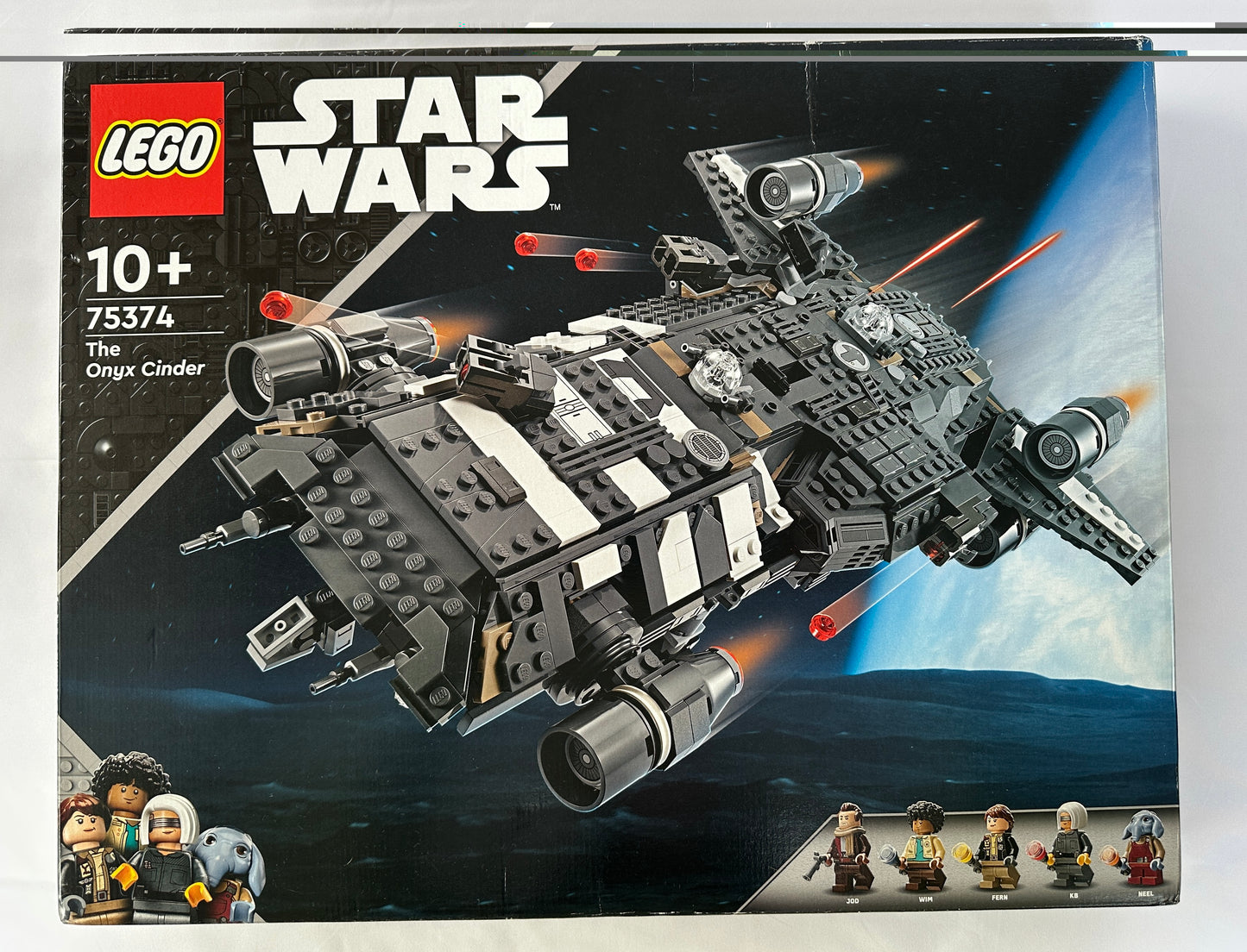 LEGO Star Wars set 75374 packaging with spaceship model and character figures on a white background