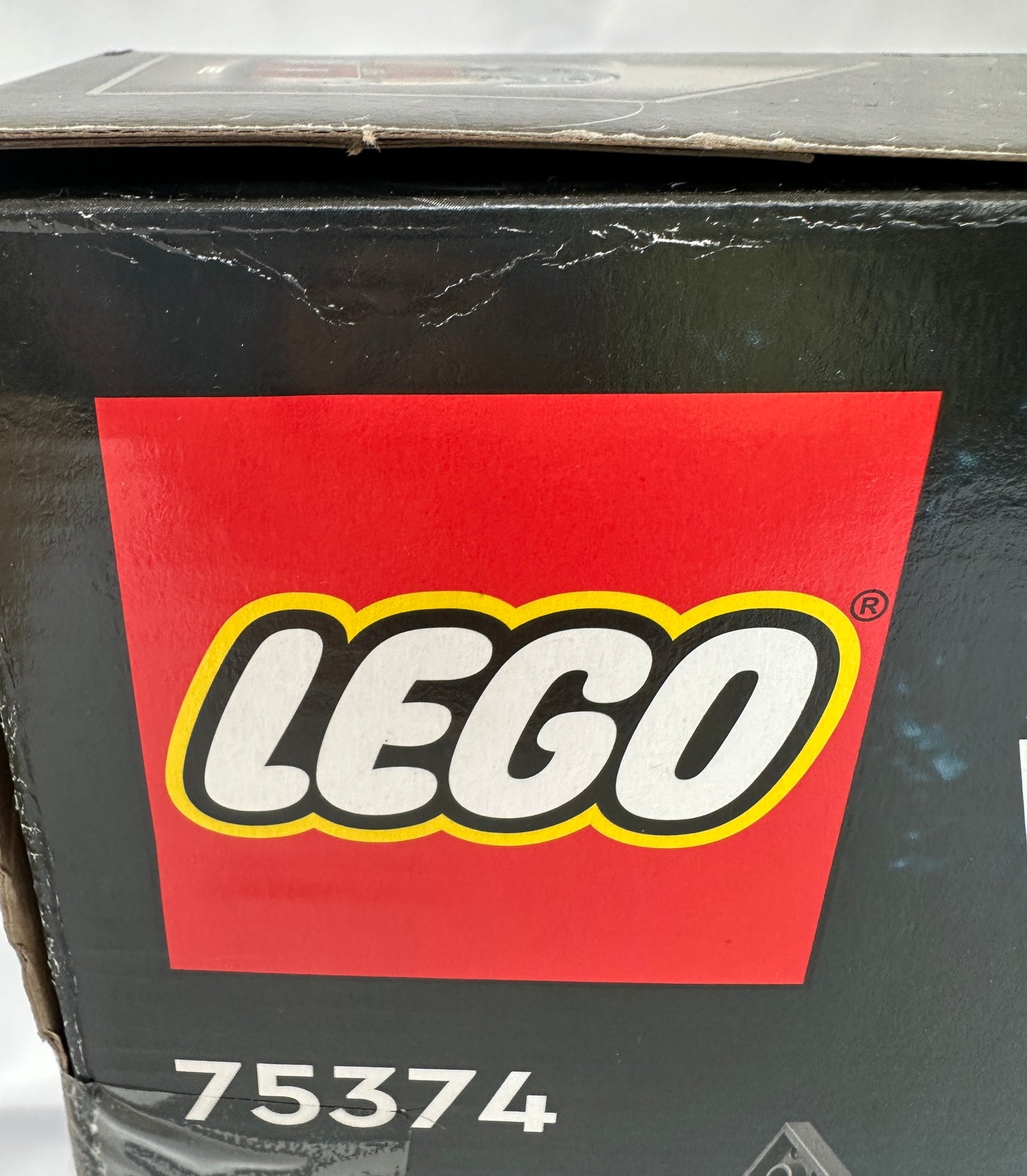LEGO® Star Wars: The Onyx Cinder – 75374 – source:set Grade S-7