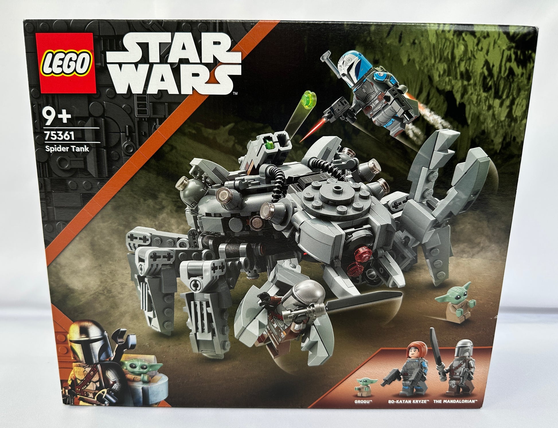 LEGO Star Wars Spider Tank set packaging with characters on a white background