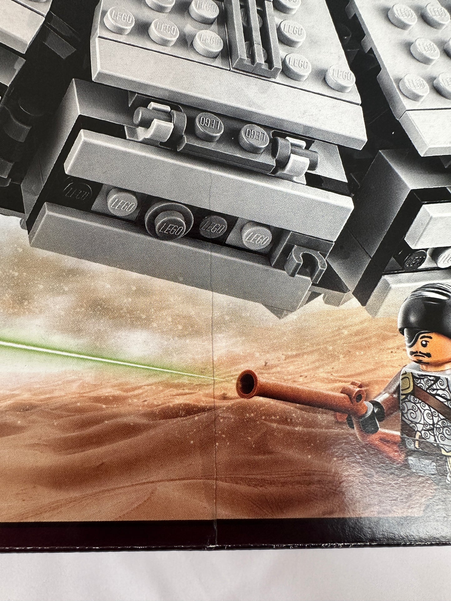 LEGO® Star Wars: Millennium Falcon – 75105 – source:set Grade S-7