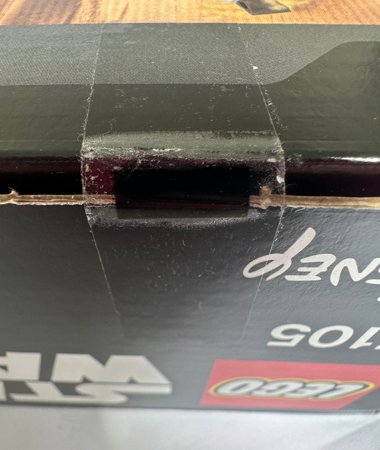LEGO® Star Wars: Millennium Falcon – 75105 – source:set Grade S-7
