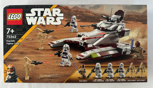 LEGO Star Wars Republic Fighter Tank set packaging with figures and vehicle on a desert landscape background.