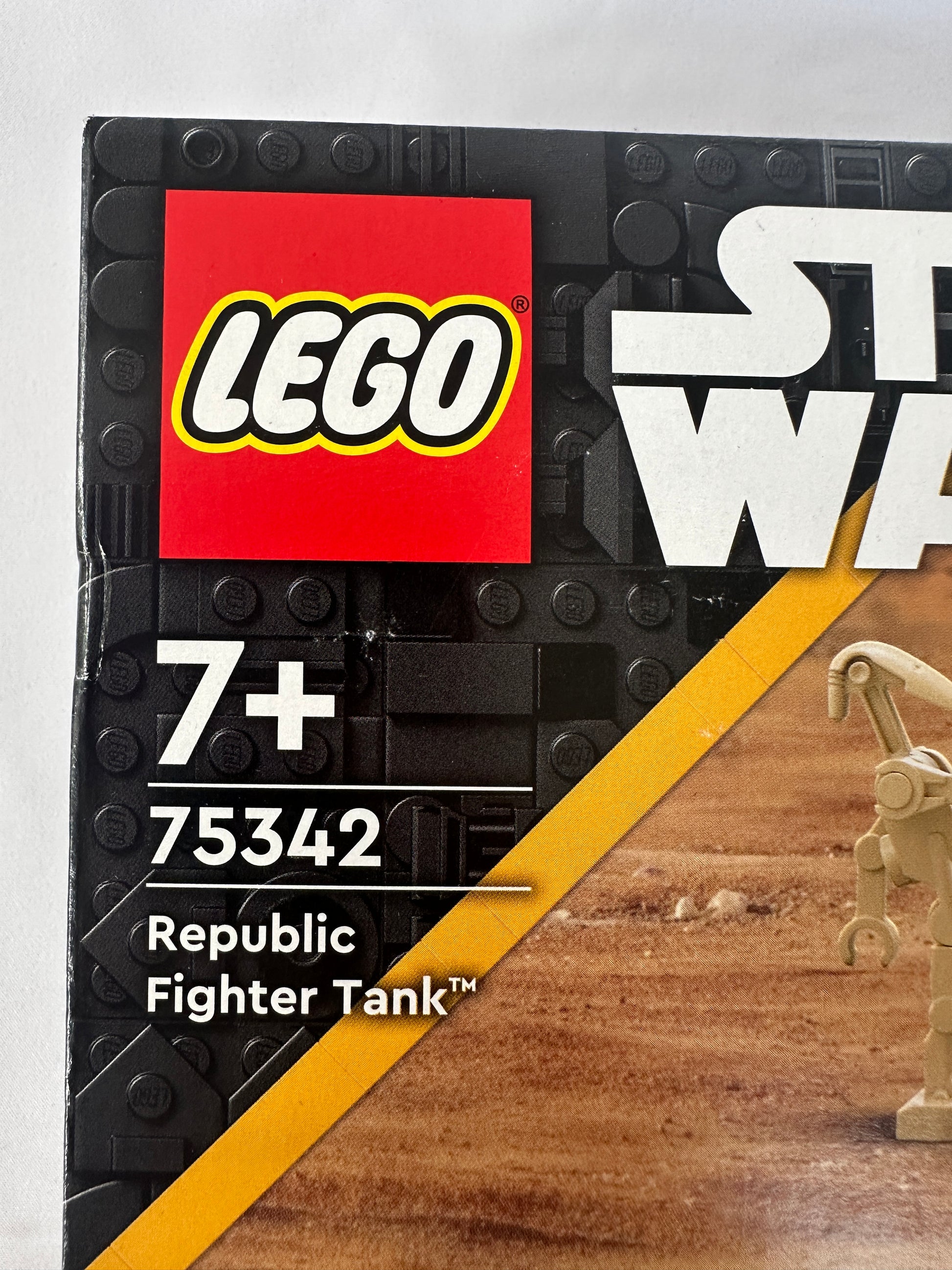 LEGO Star Wars Republic Fighter Tank packaging with branding and product details.